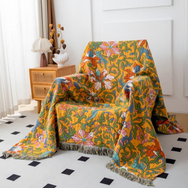 Vintage Floral Cotton Reversible Tassel Quilt