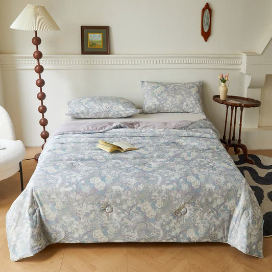 Vintage Floral Soft Lightweight Quilt