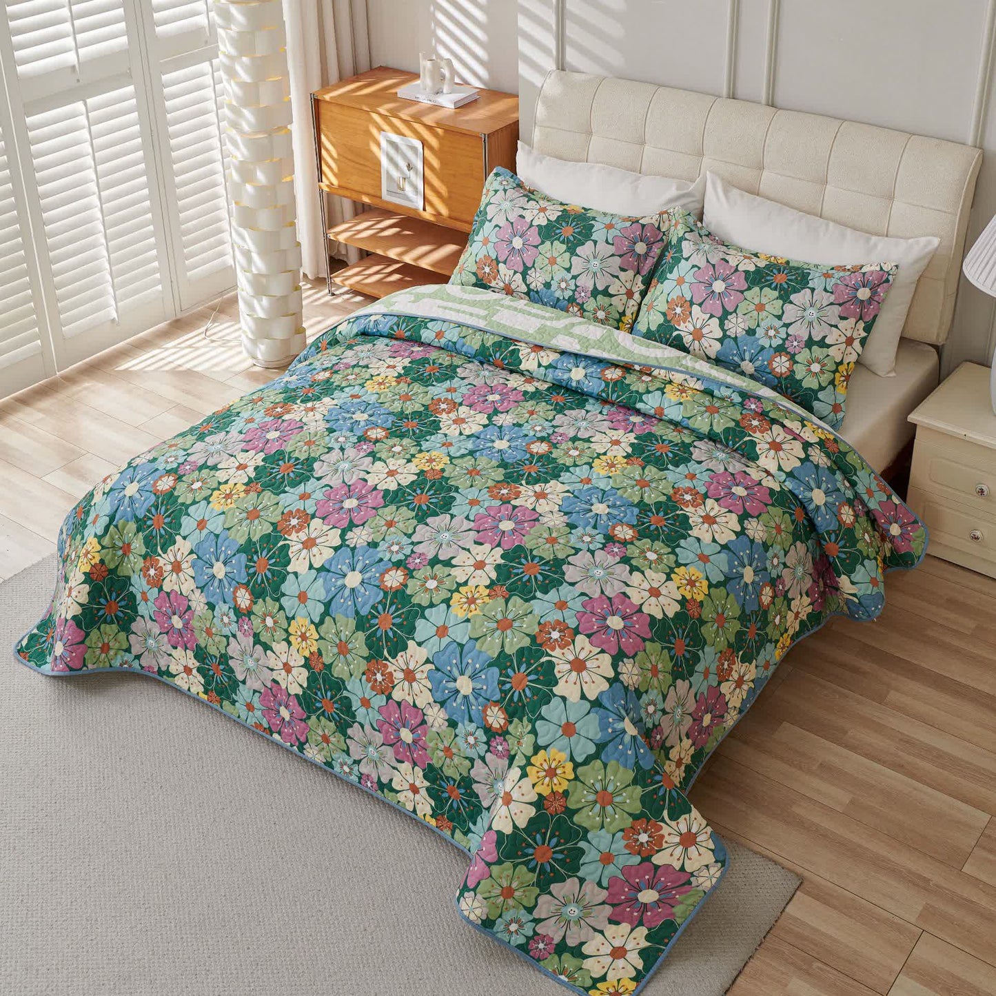Vintage Luxury Green Clovers Coverlet