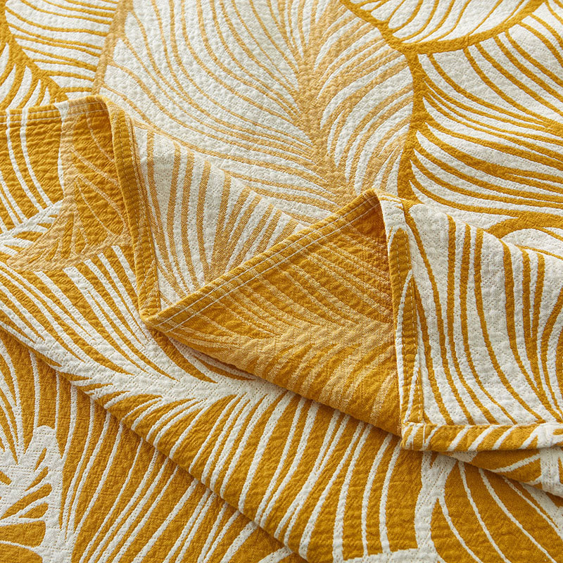 Plantain Leaf Three Layers Breathable Quilt